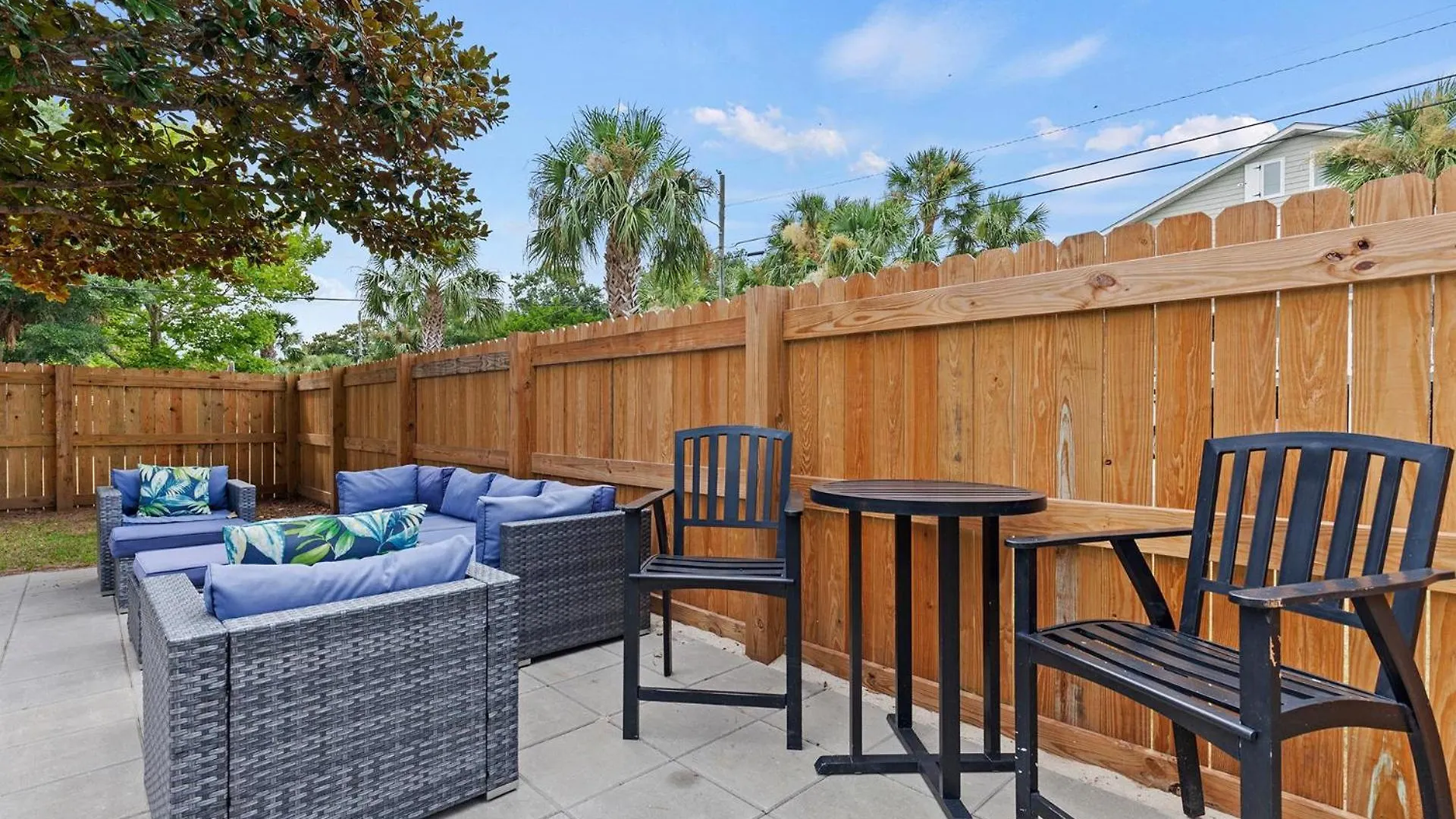 Pink Pearl By The Sea 6 Bedroom Holiday home Tybee Island