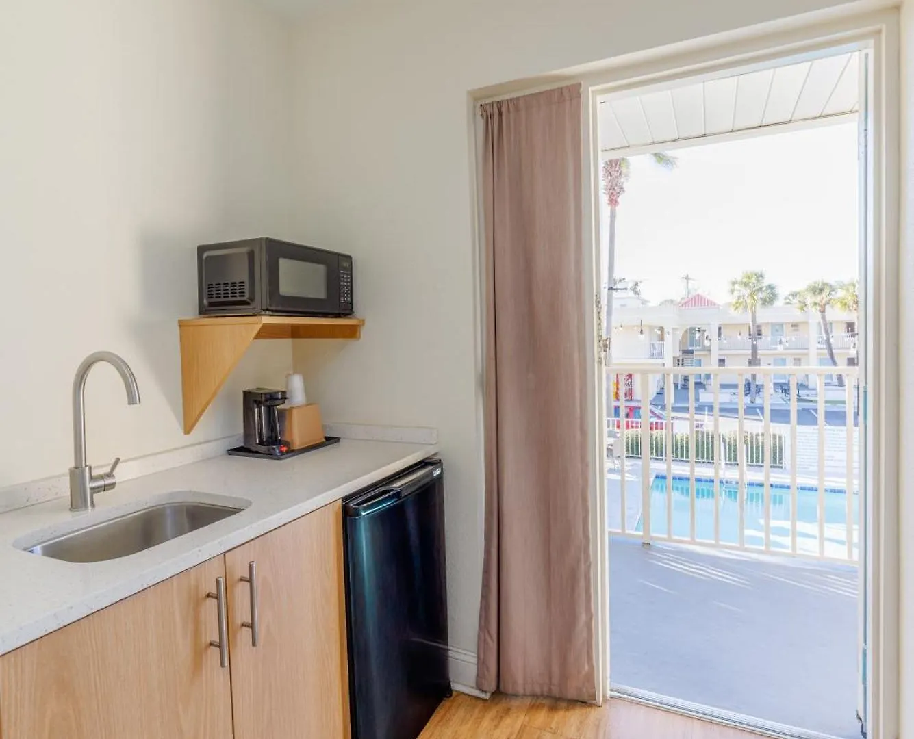 Motel Dunes & -