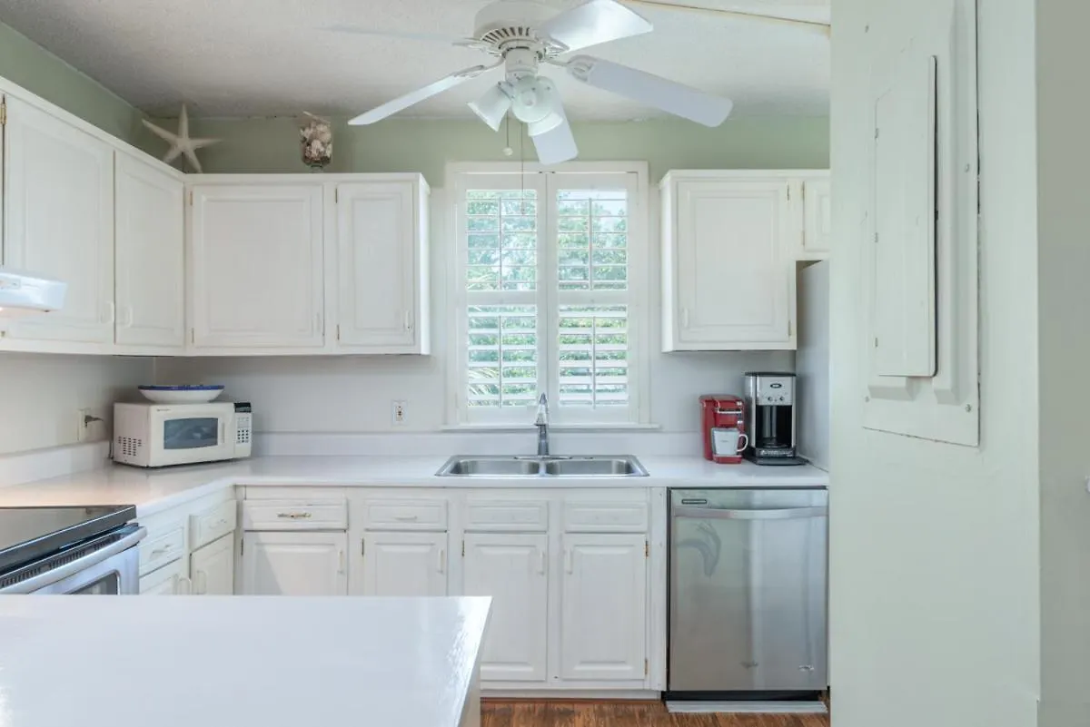 Somewhere In Tybee Upstairs And Downstairs *