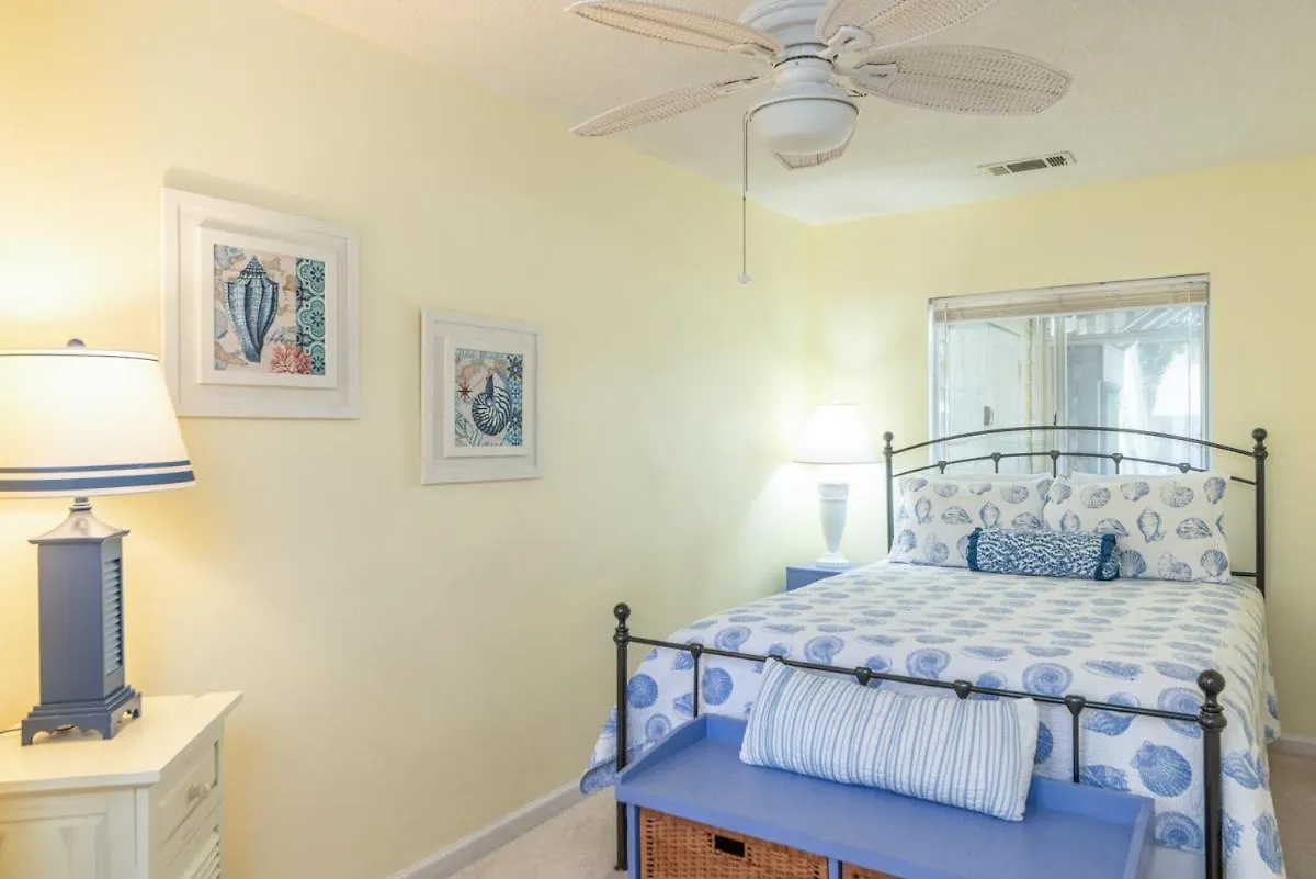 Somewhere In Tybee Upstairs And Downstairs *