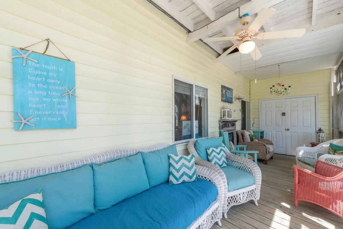 Somewhere In Tybee Upstairs And Downstairs Holiday home *