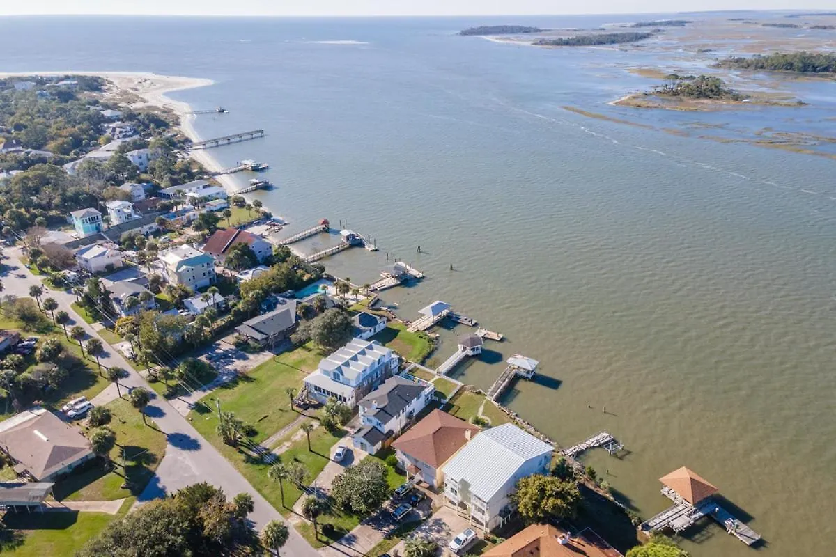 Bart's Back River Retreat