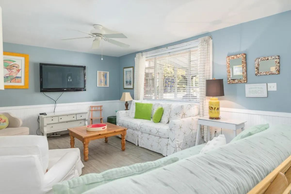 My Tybee Queen Holiday home