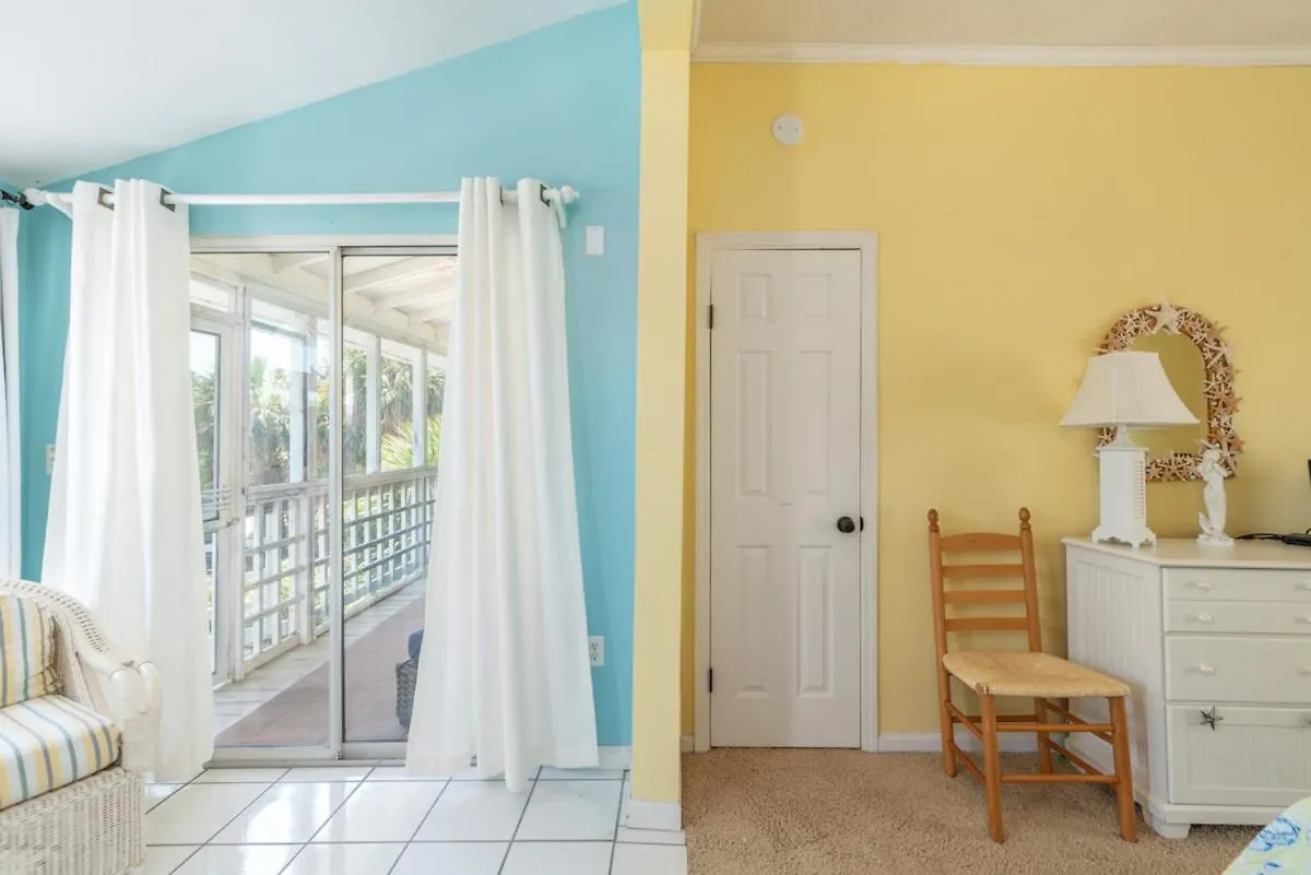 Somewhere In Tybee Upstairs And Downstairs