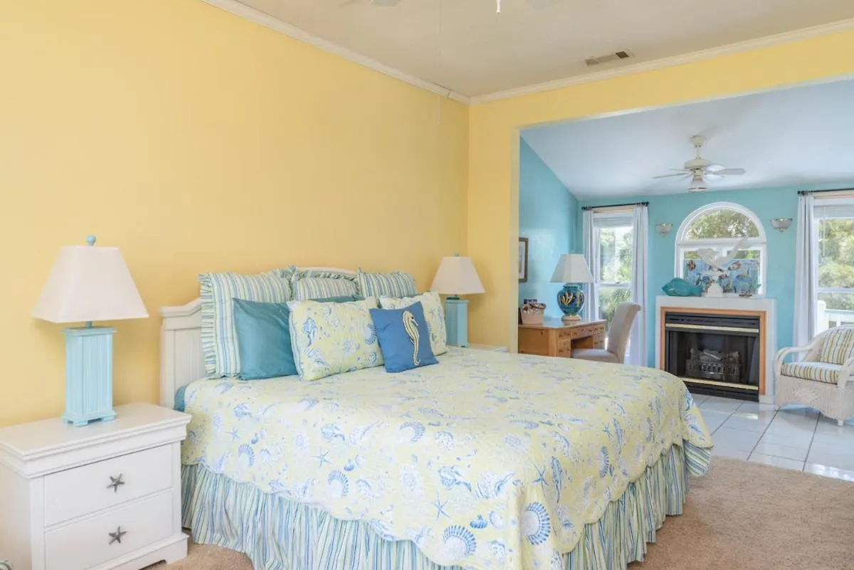 Somewhere In Tybee Upstairs And Downstairs Tybee Island