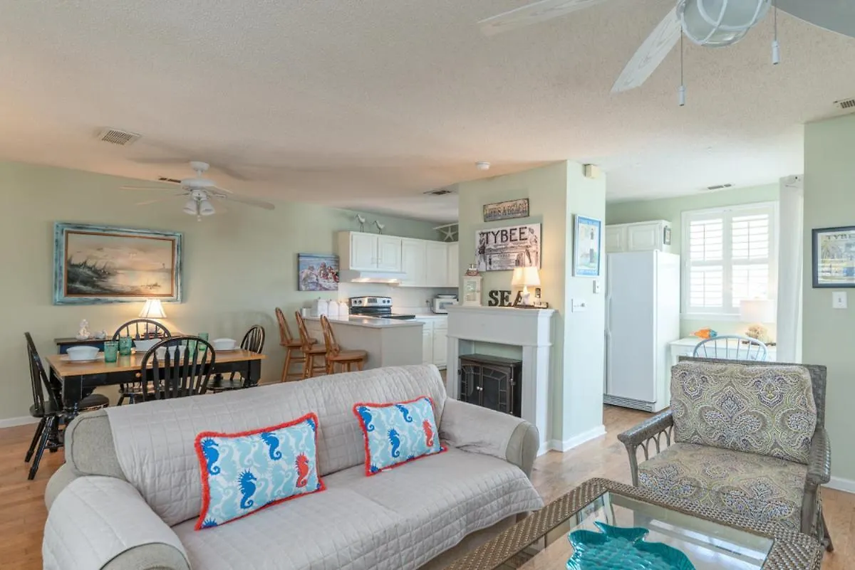 Holiday home Somewhere In Tybee Upstairs And Downstairs