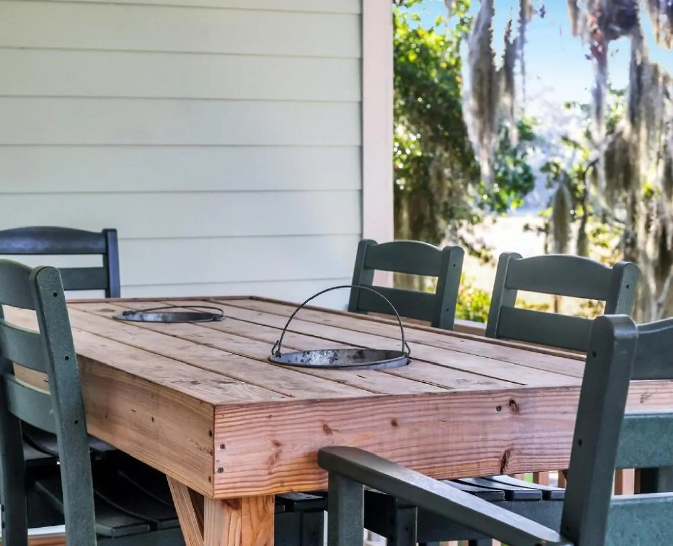 Oyster Cove: Marsh View And Close To Everything Tybee Island