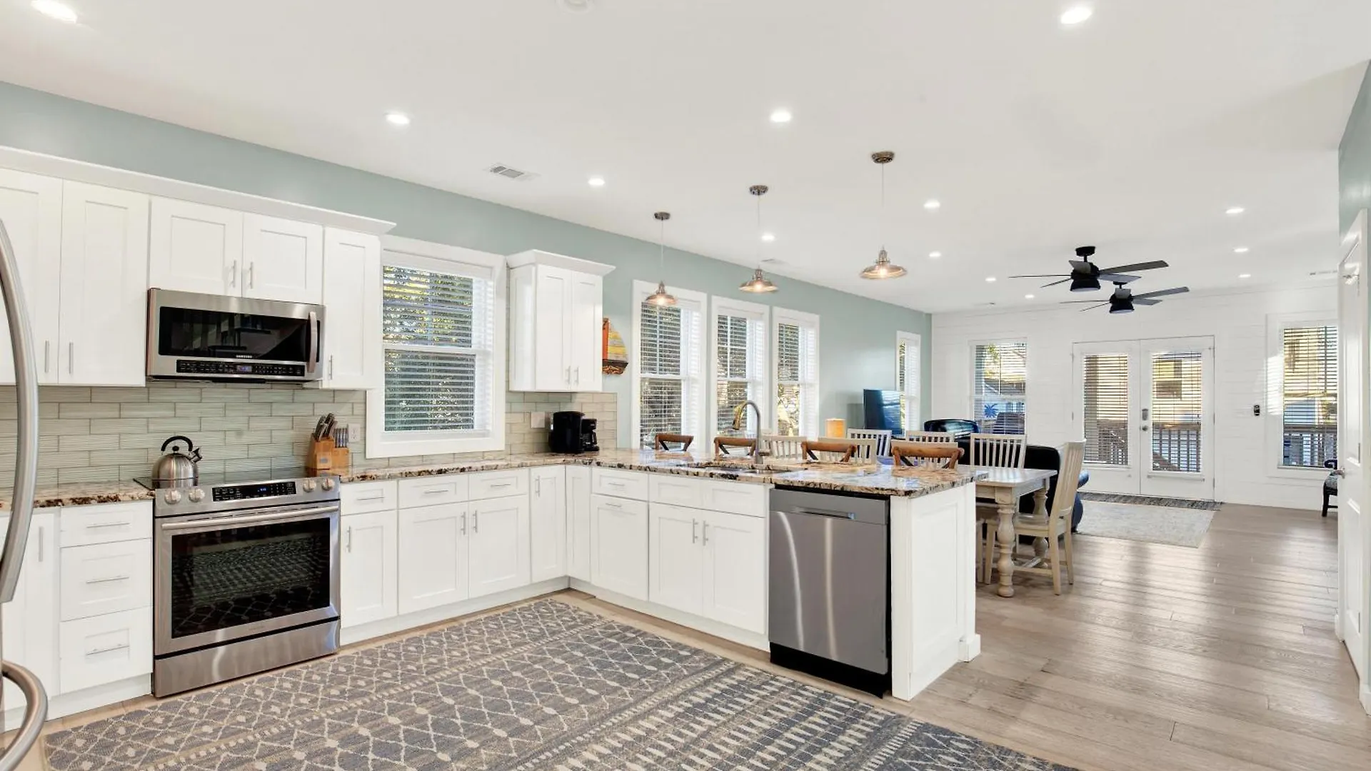 Coastal Livin' Holiday home *