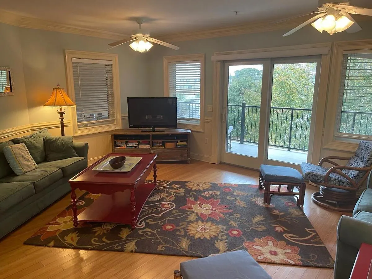 Apartment Brass Rail 319-premier On Tybee Island-sleeps 10-2 Pools & Tybee Island