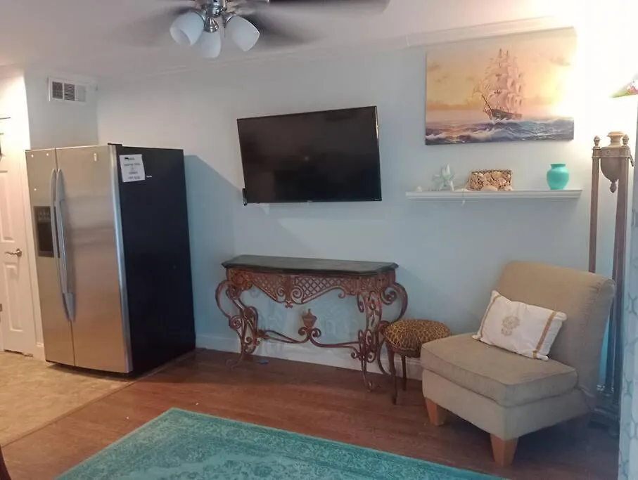 Lazy Shores Apartment *