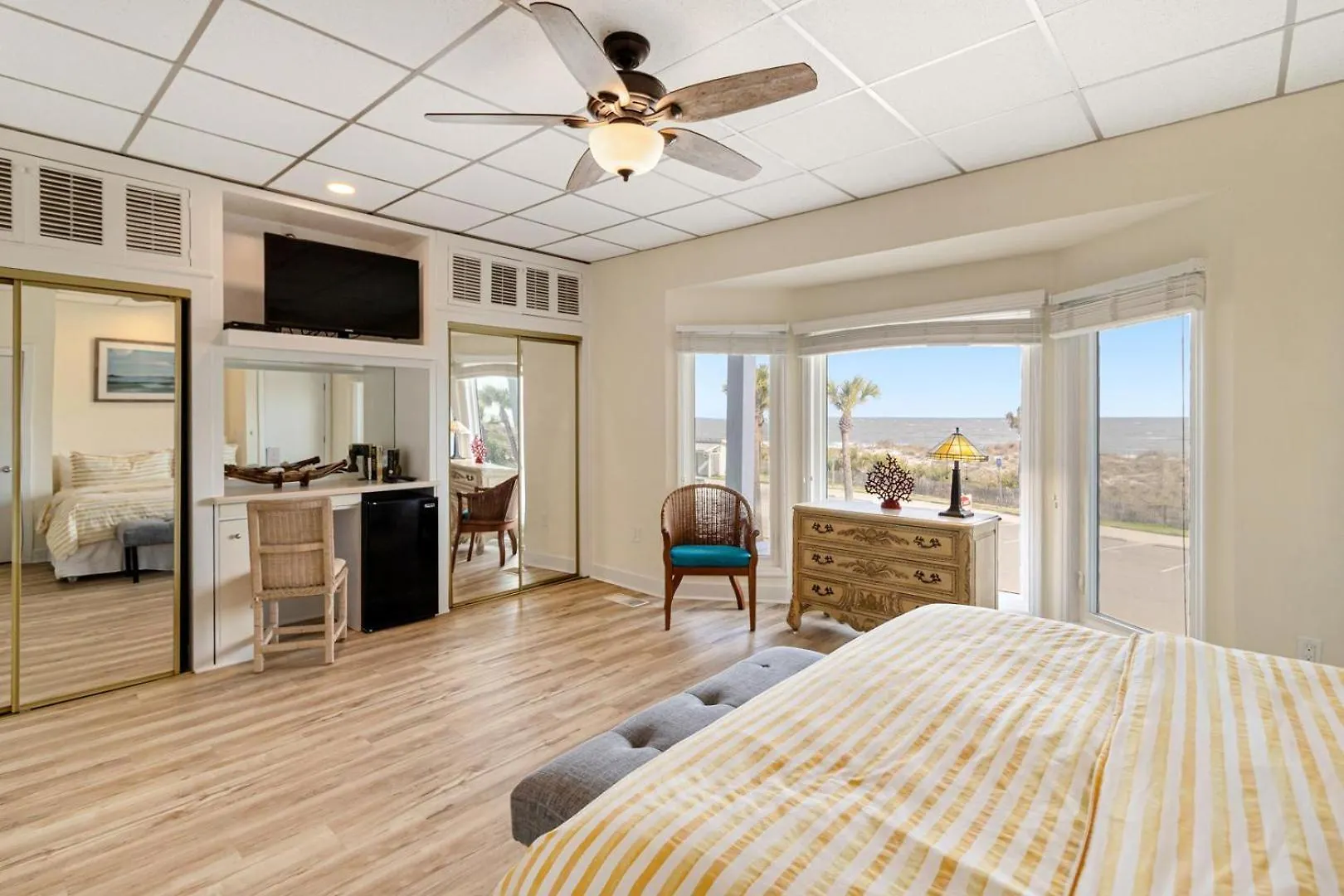 Holiday home Oceanfront Joe's Place *