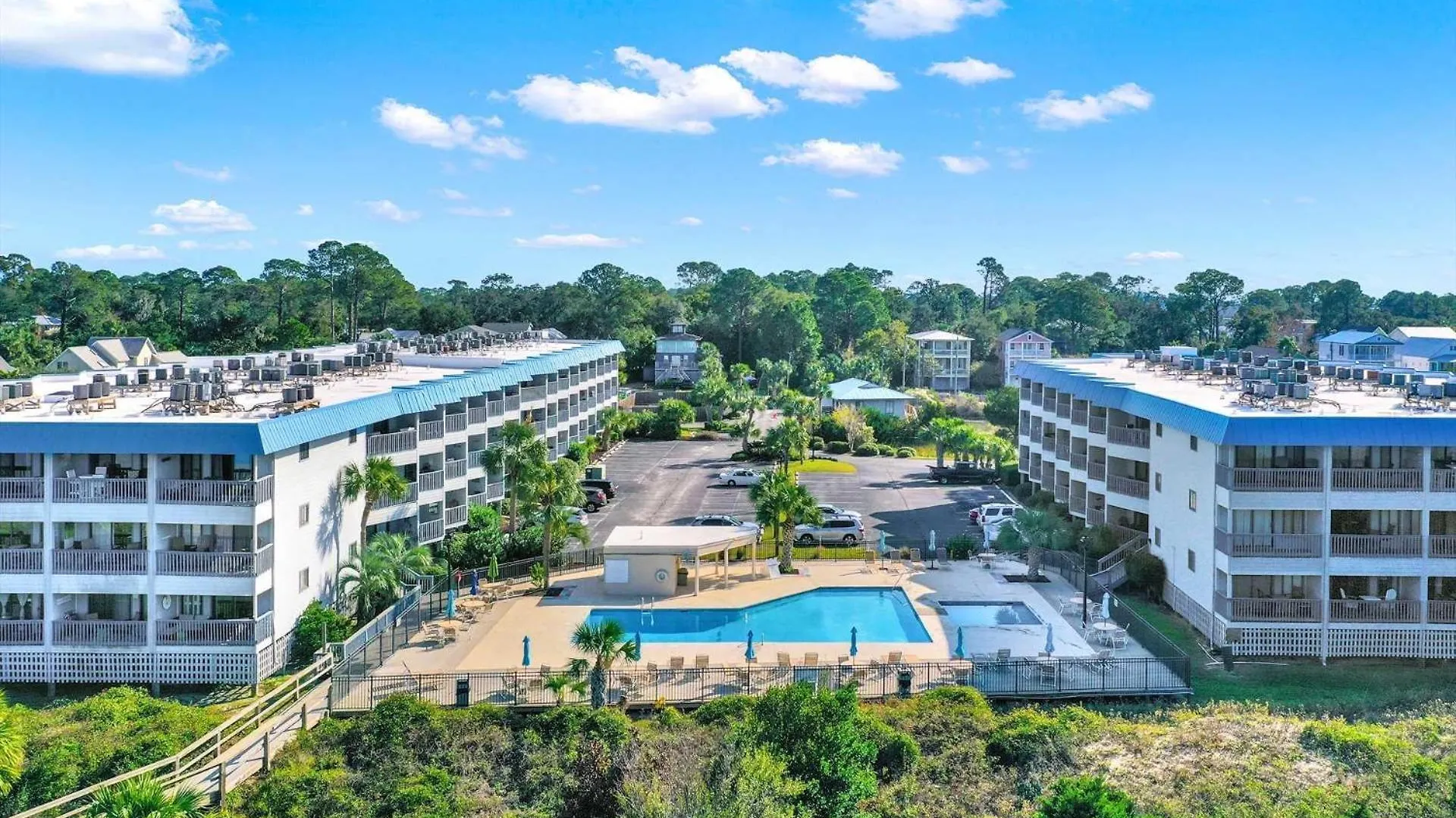 Savannah & Racquet Club 324a