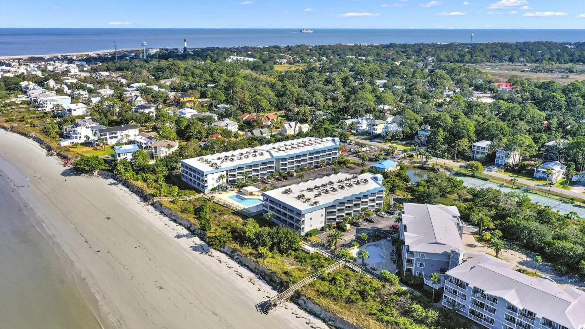 Savannah & Racquet Club 324a