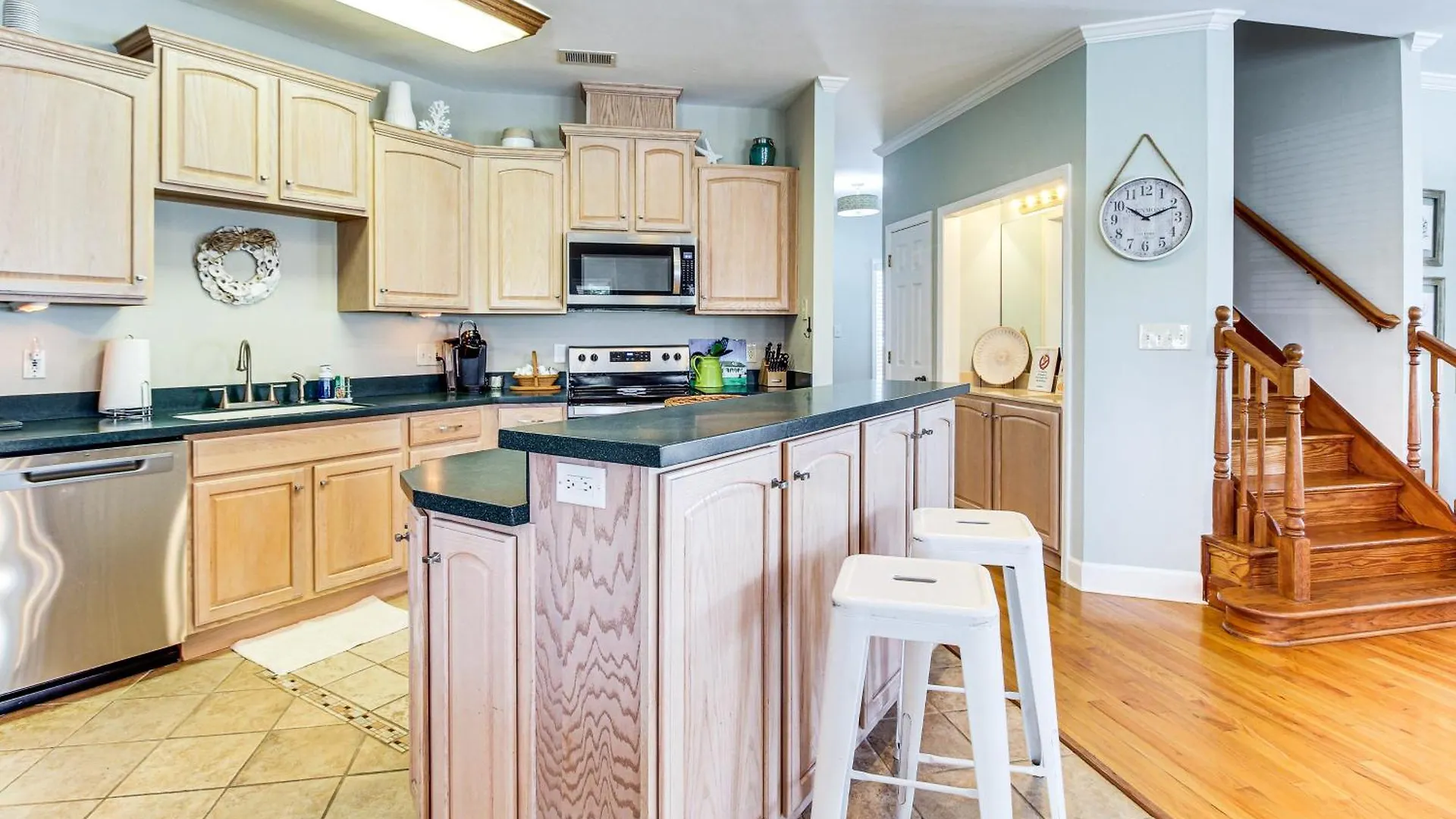 Spacious Retreat With Private Pool * Tybee Island