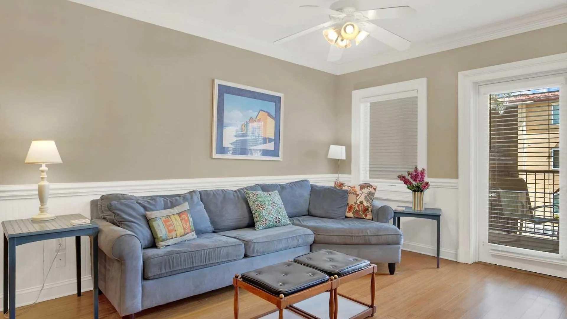 Brass Rail 212 Holiday home *