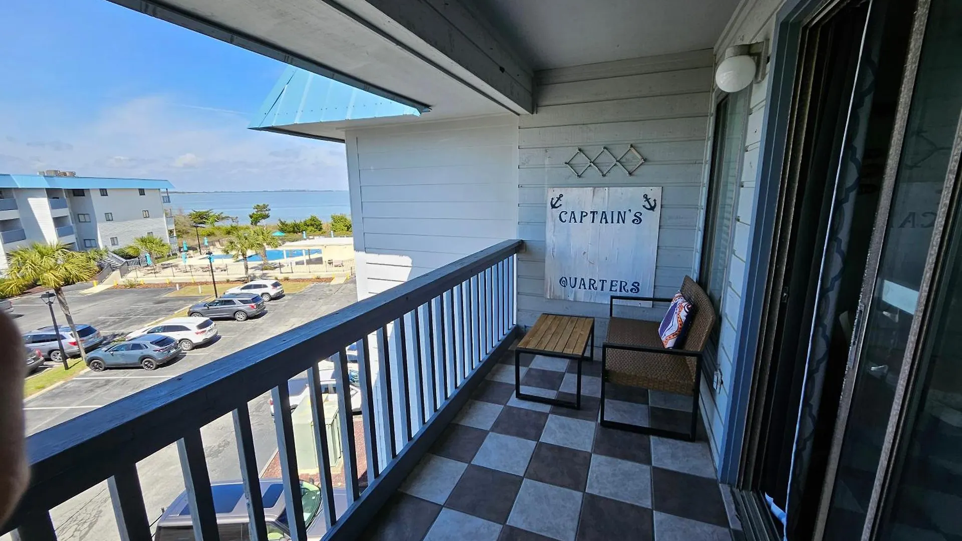Beachside Condo-water And Pool View Floor
