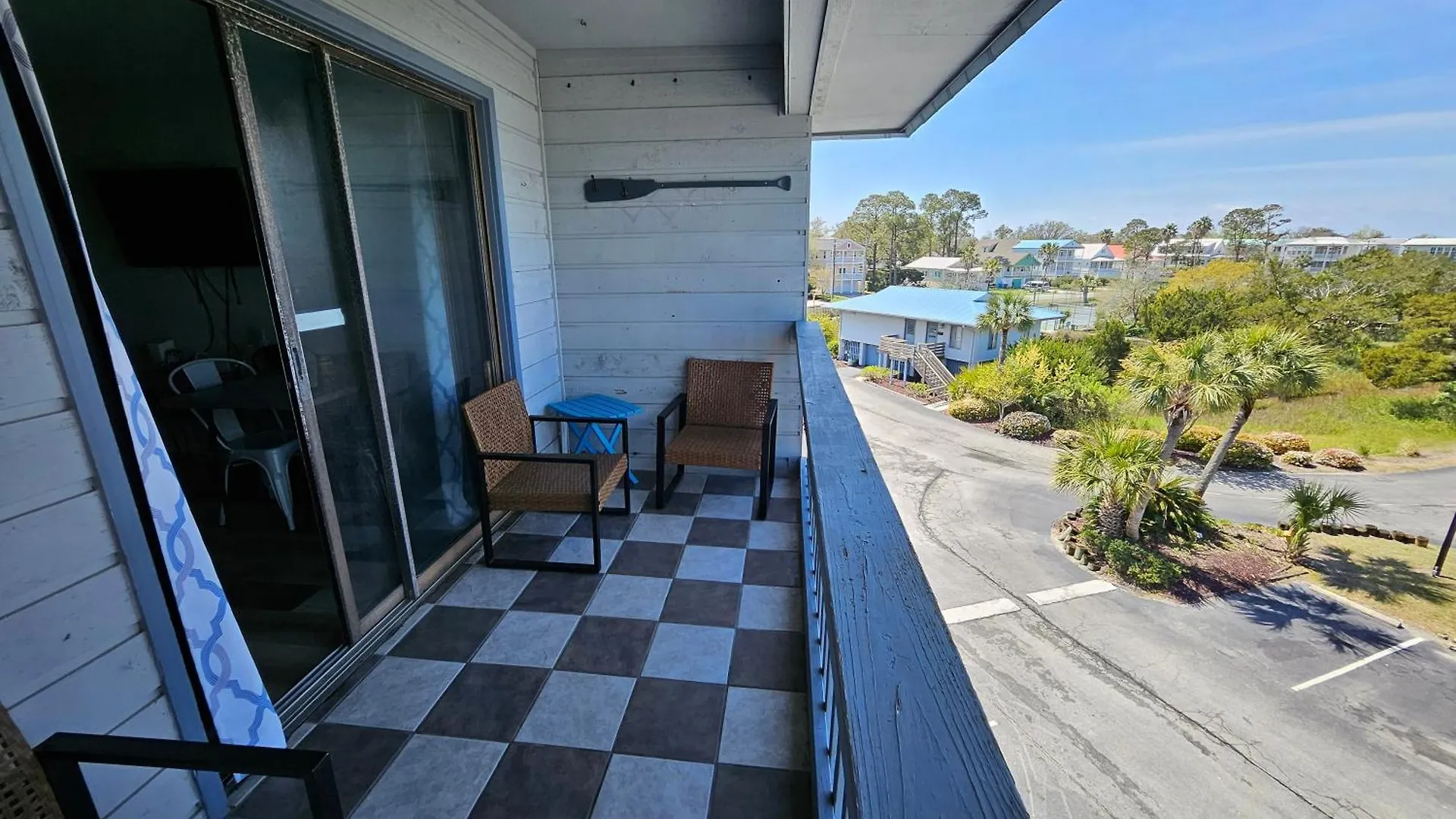 Beachside Condo-water And Pool View Floor Apartment Tybee Island