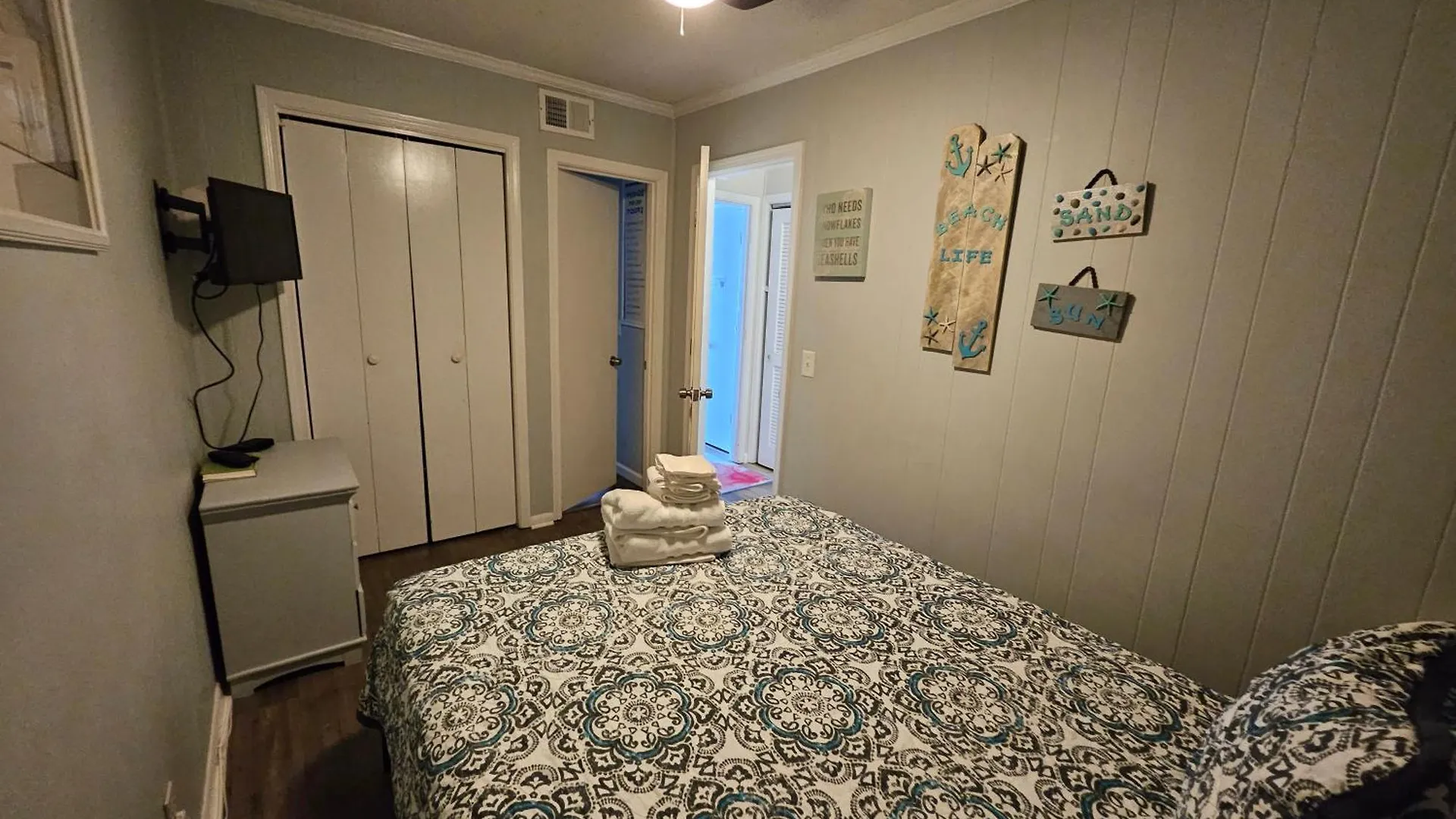 Beachside Condo-water And Pool View Floor *