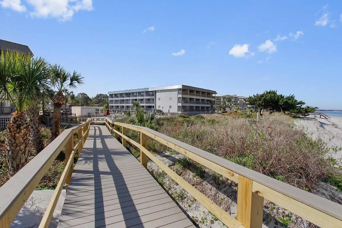 Beachside Condo-water And Pool View Floor