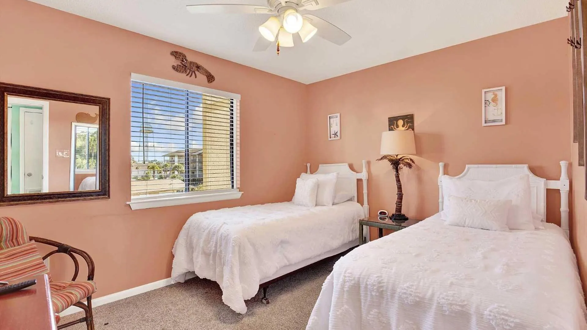 Lighthouse Point 21b