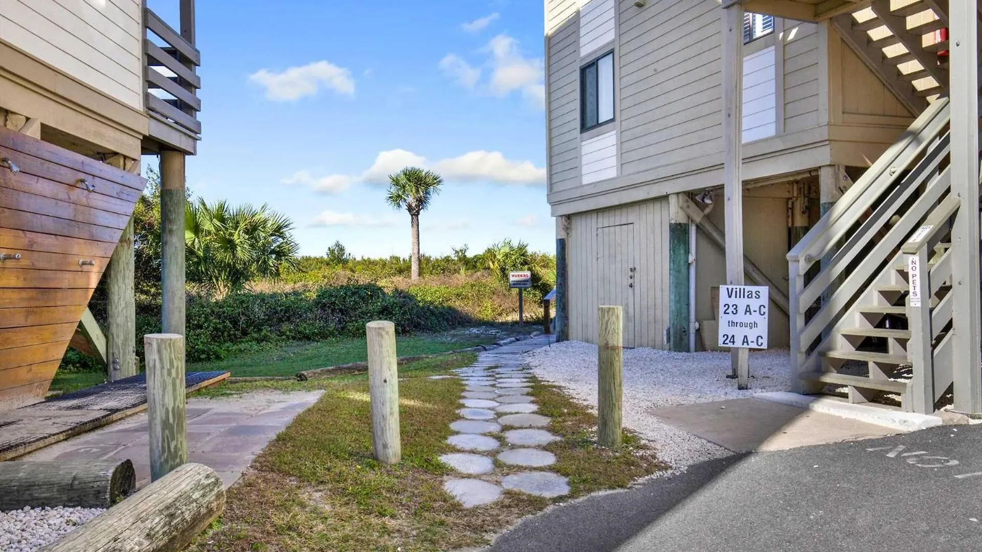 Lighthouse Point 21b *