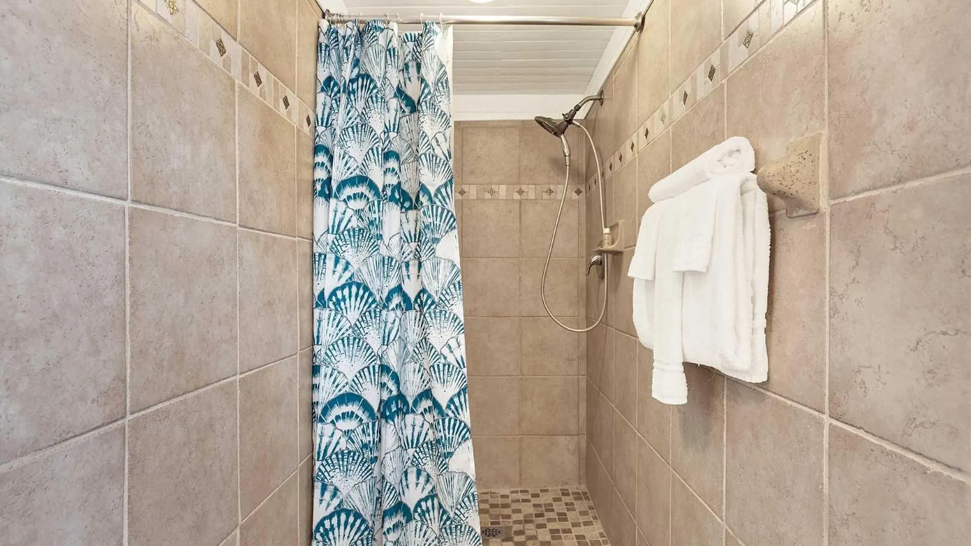 Suncatcher 1508-2nd Avenue B Holiday home