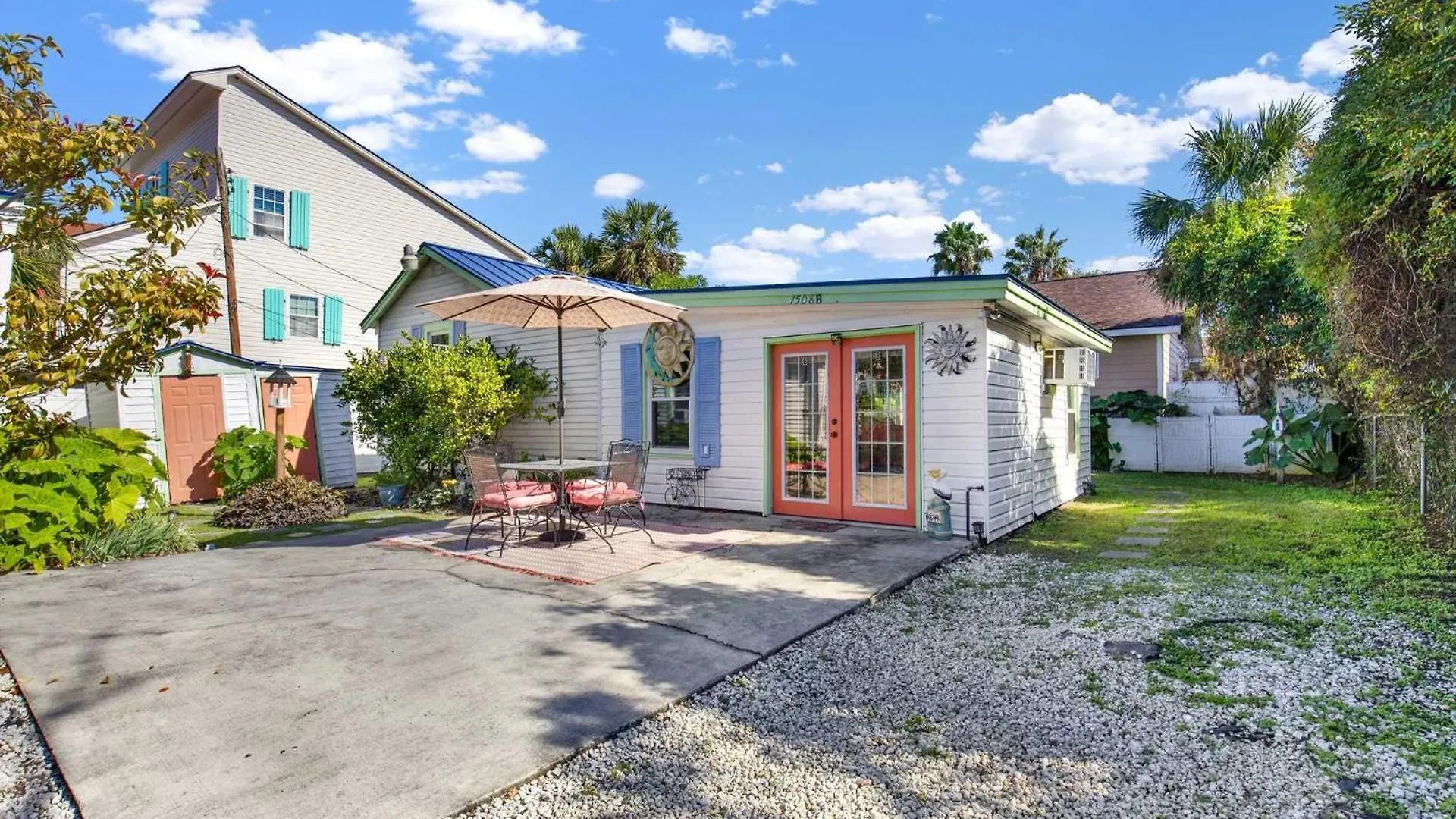 Suncatcher 1508-2nd Avenue B Holiday home *