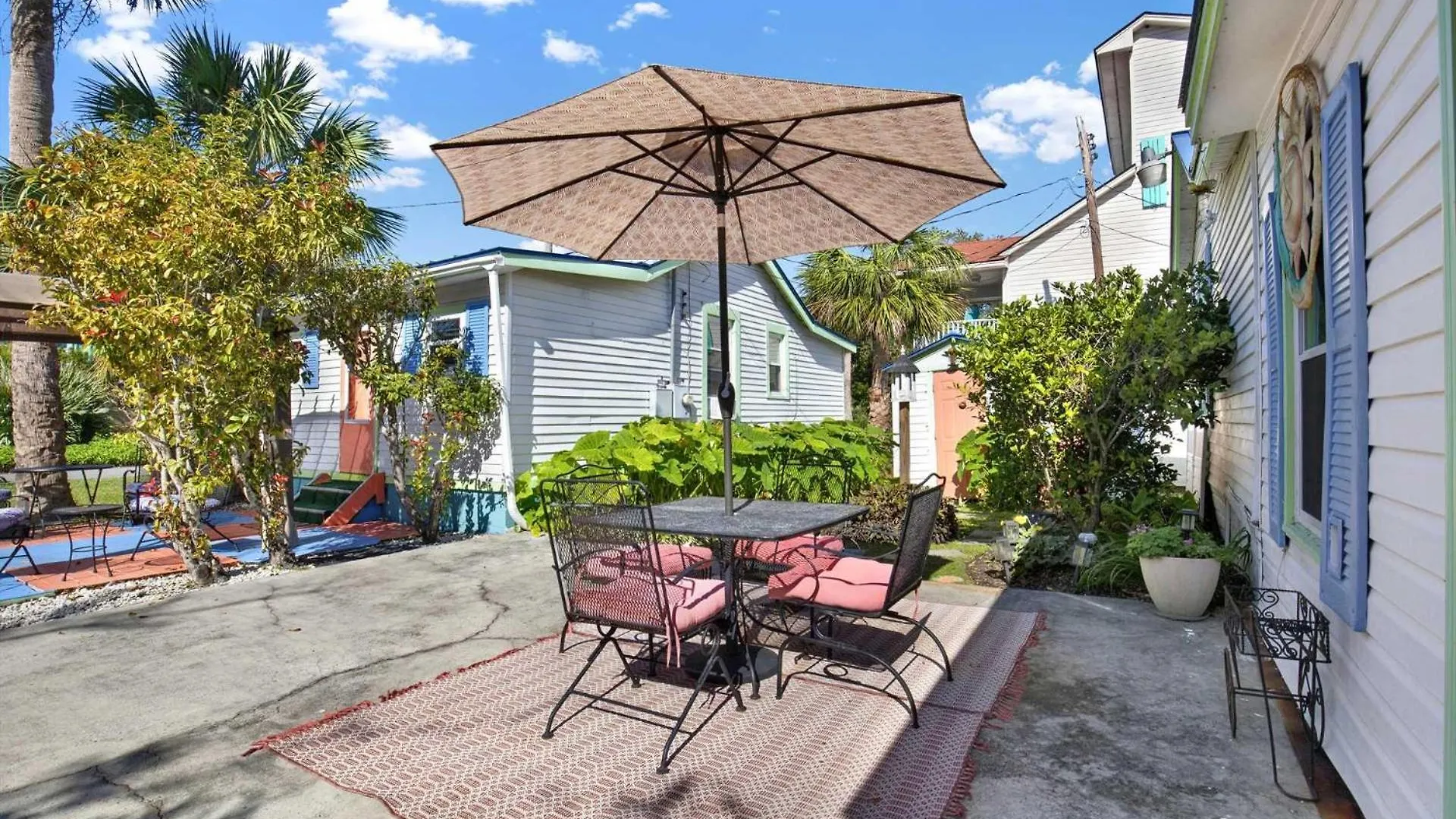 Suncatcher 1508-2nd Avenue B * Tybee Island