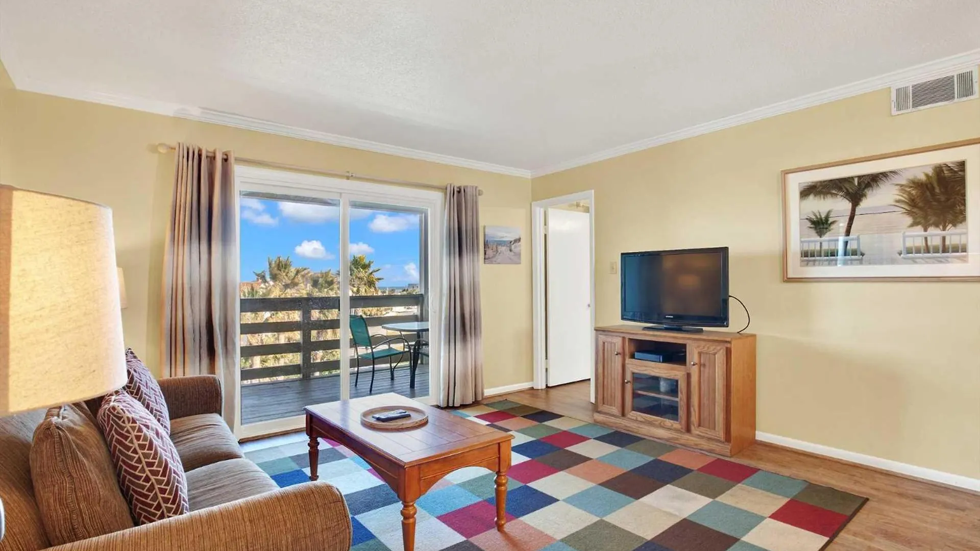 Lighthouse Point 1c Holiday home *