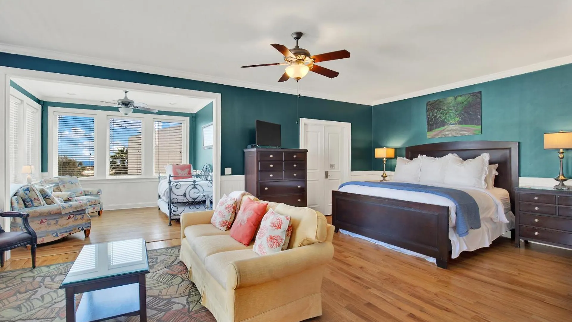 Queen Bee Holiday home *