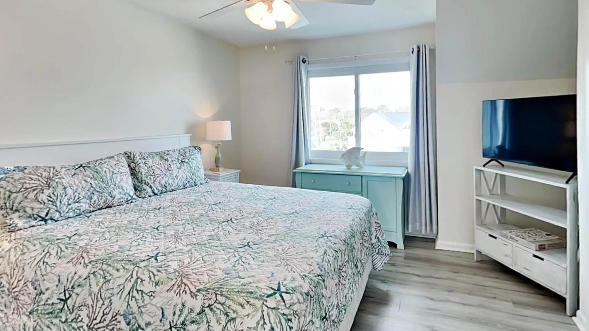 Tybee Lights 114c Apartment