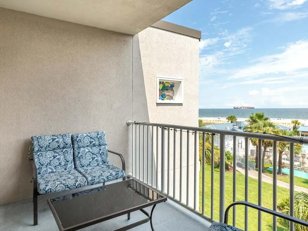 Tybee Club 137 *