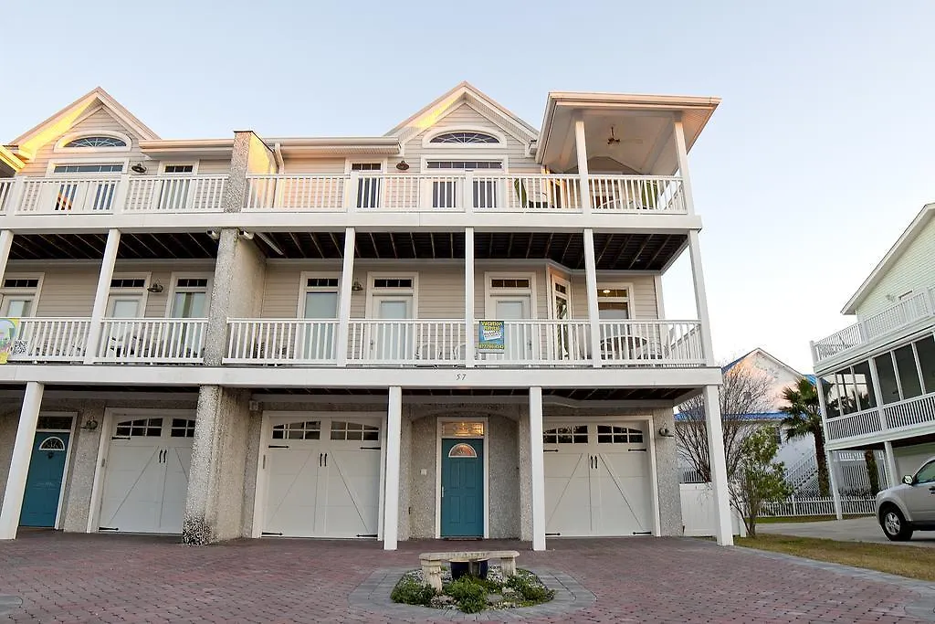 Officer's View At Captain's Row - Six Bedroom *