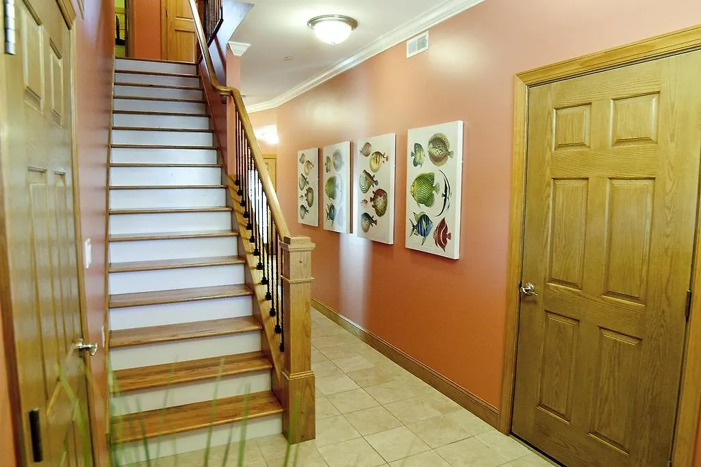 Officer's View At Captain's Row - Six Bedroom Holiday home