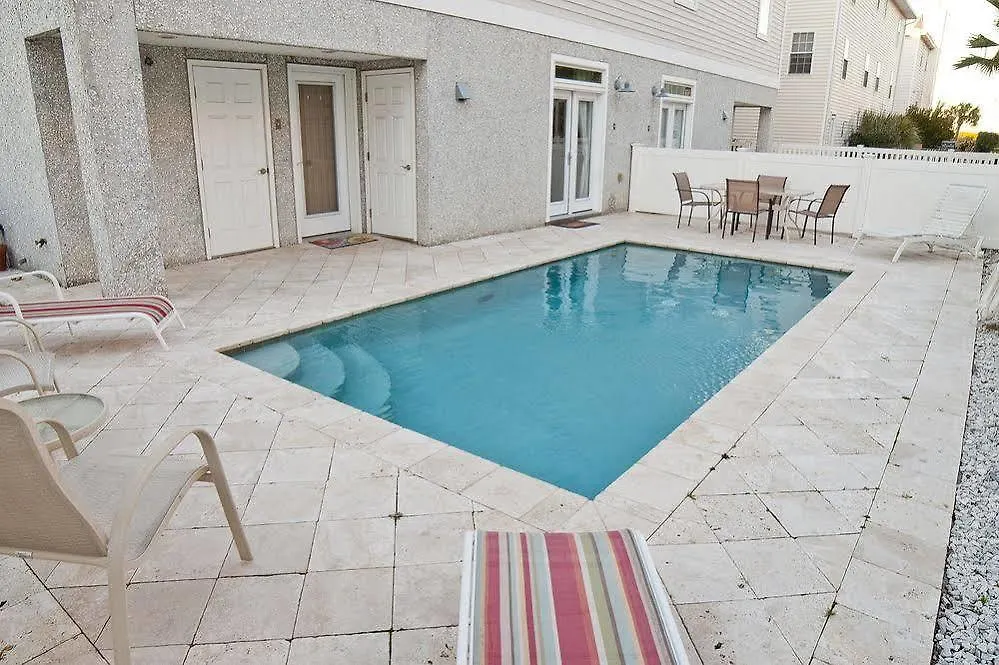 Officer's View At Captain's Row - Six Bedroom * Tybee Island