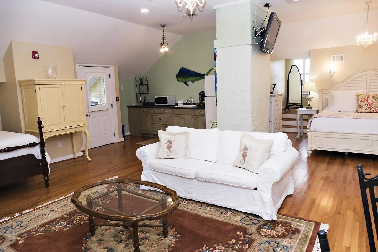 Beachview And Bed & Breakfast Tybee Island
