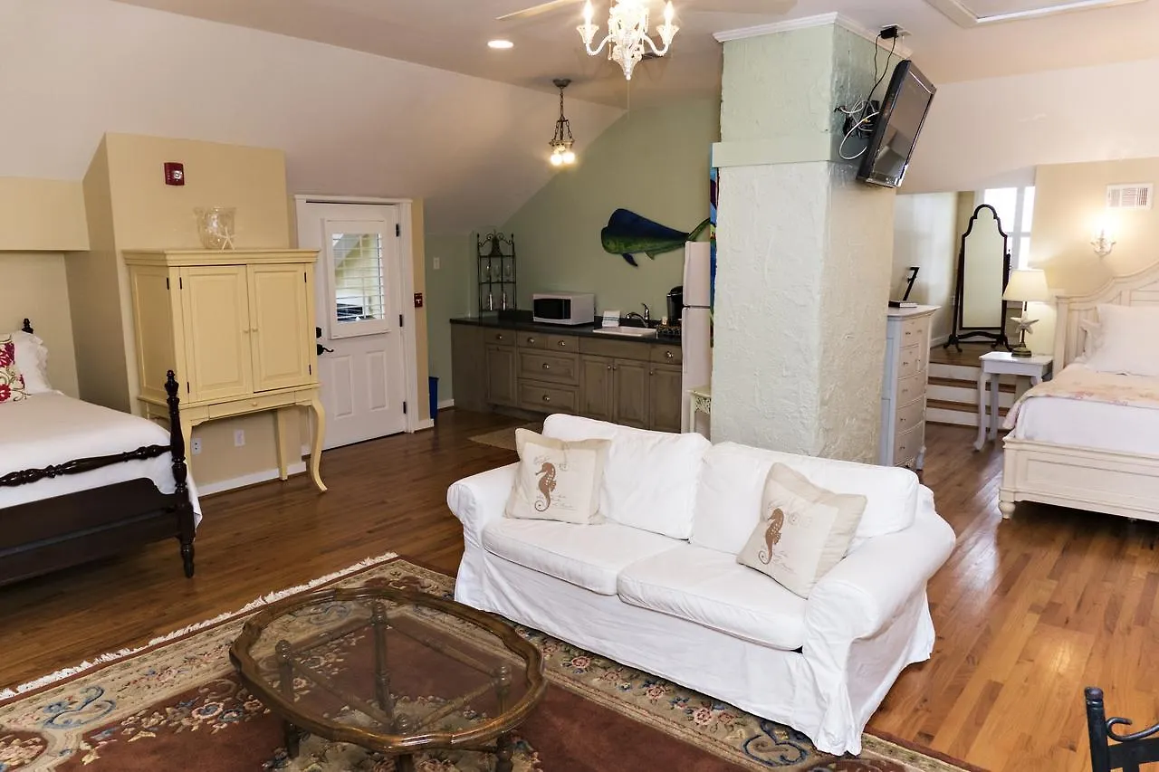 Beachview And Bed & Breakfast 4*