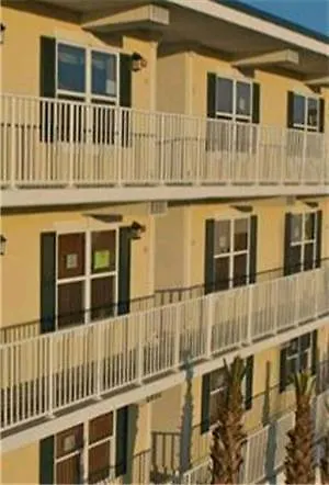Resort House At The Dunes At Beachside Colony