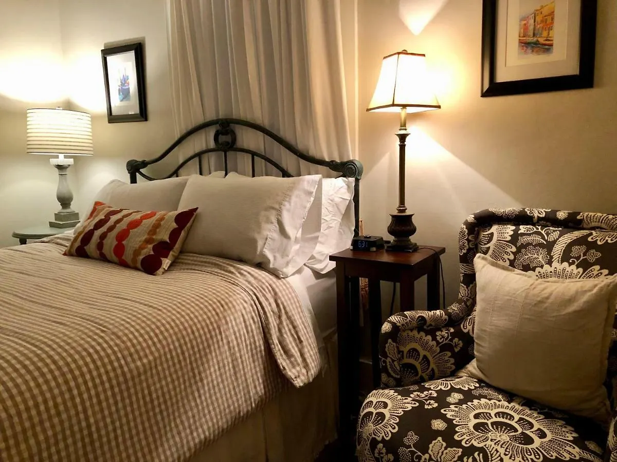 Bed & Breakfast The Lighthouse 3*
