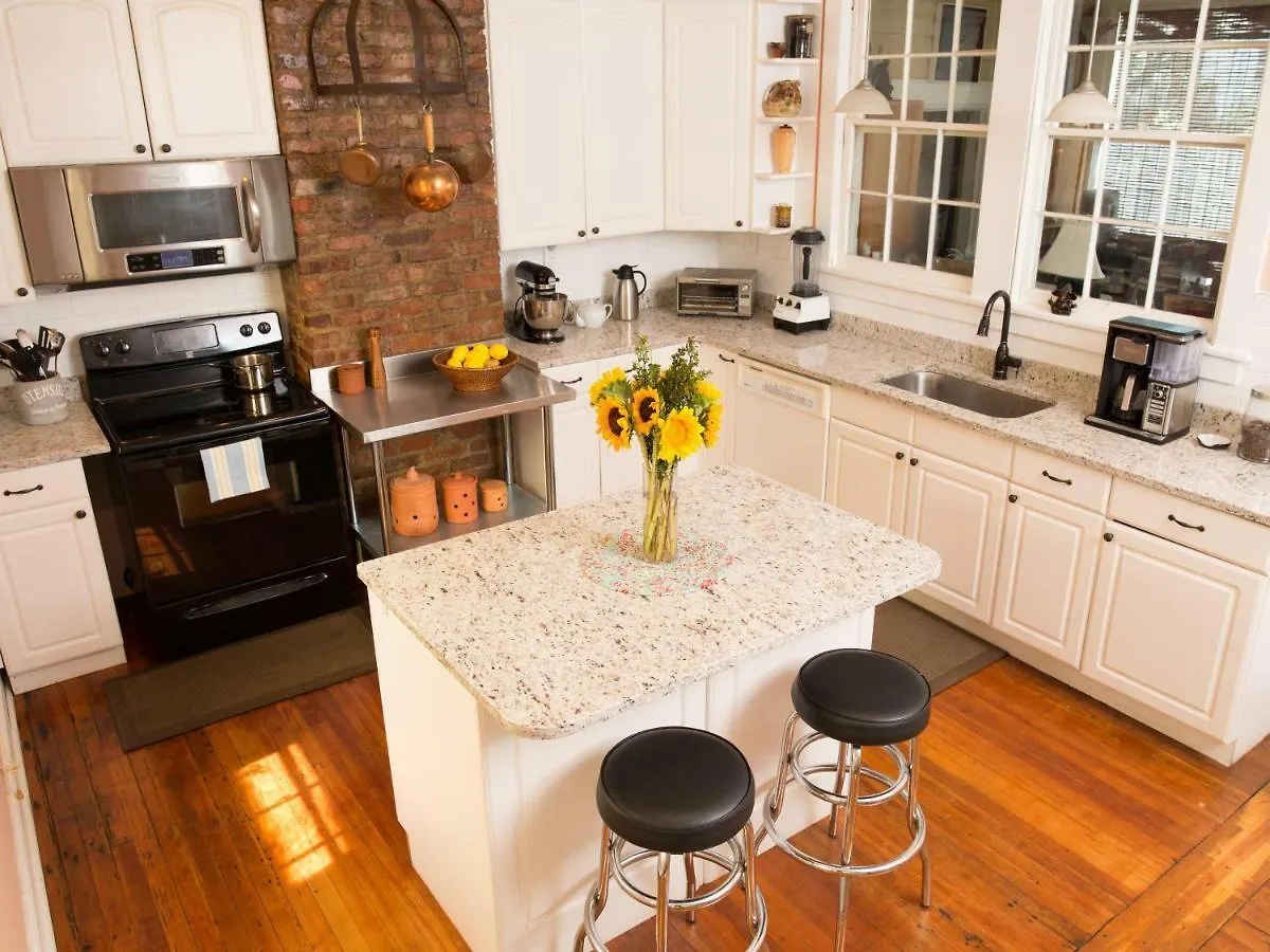 The Lighthouse Bed & Breakfast 3*