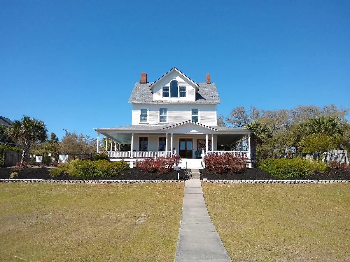 Surf Song 3* Tybee Island
