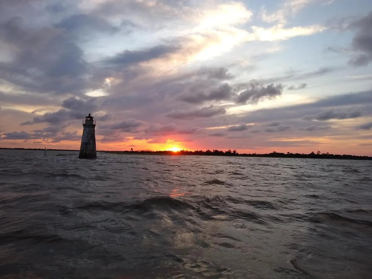Surf Song 3* Tybee Island