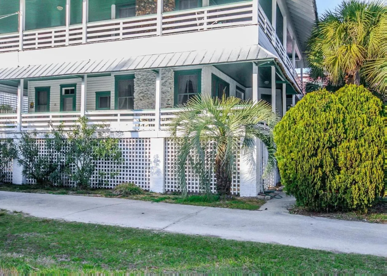 19th St. Beachside Hideaway Tybee Island