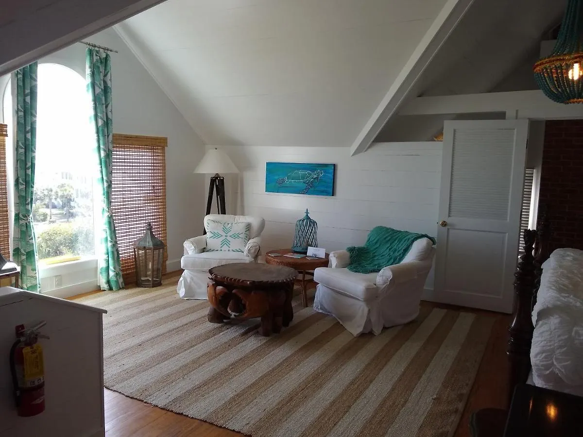 Surf Song 3* Tybee Island