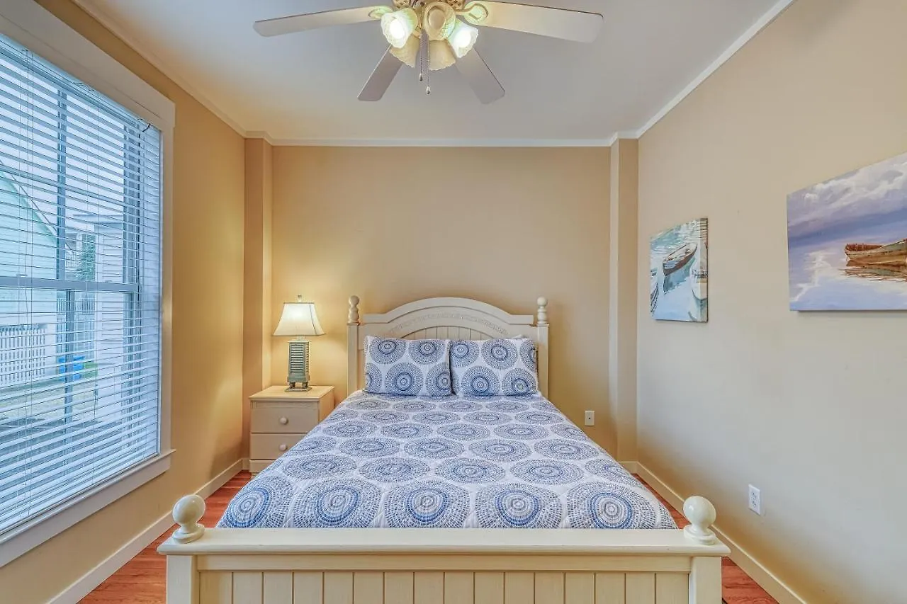 Holiday home Sandpiper