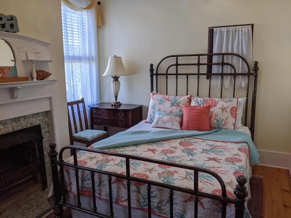Surf Song Bed & Breakfast Tybee Island
