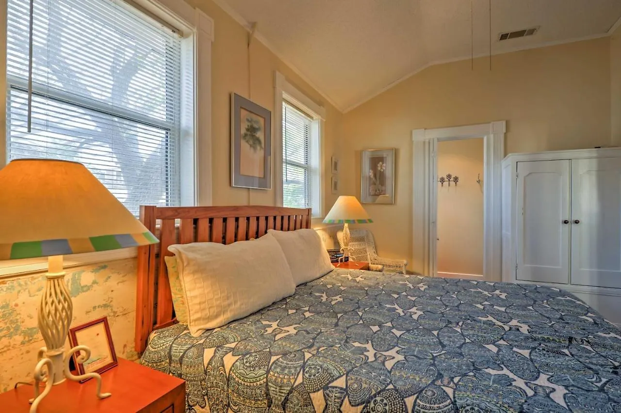 Holiday home Blue With Patio, Walk To Beach *