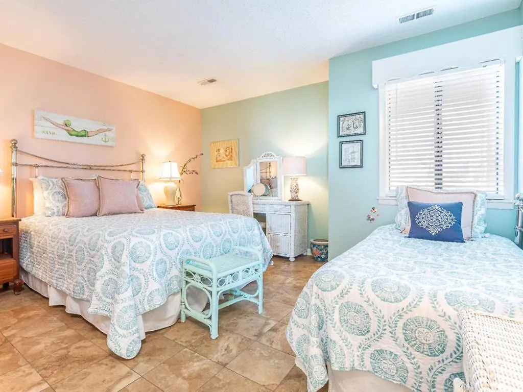 Tybee Lights 114a Apartment