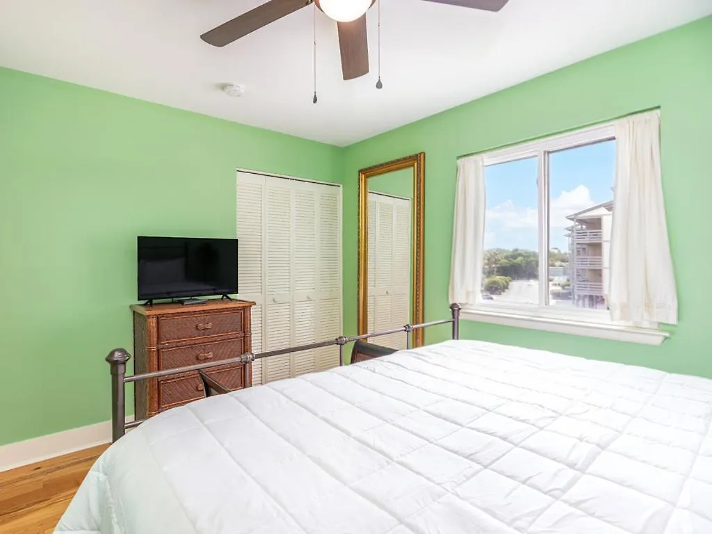 Lighthouse Point 13b - Sea The Apartment Tybee Island