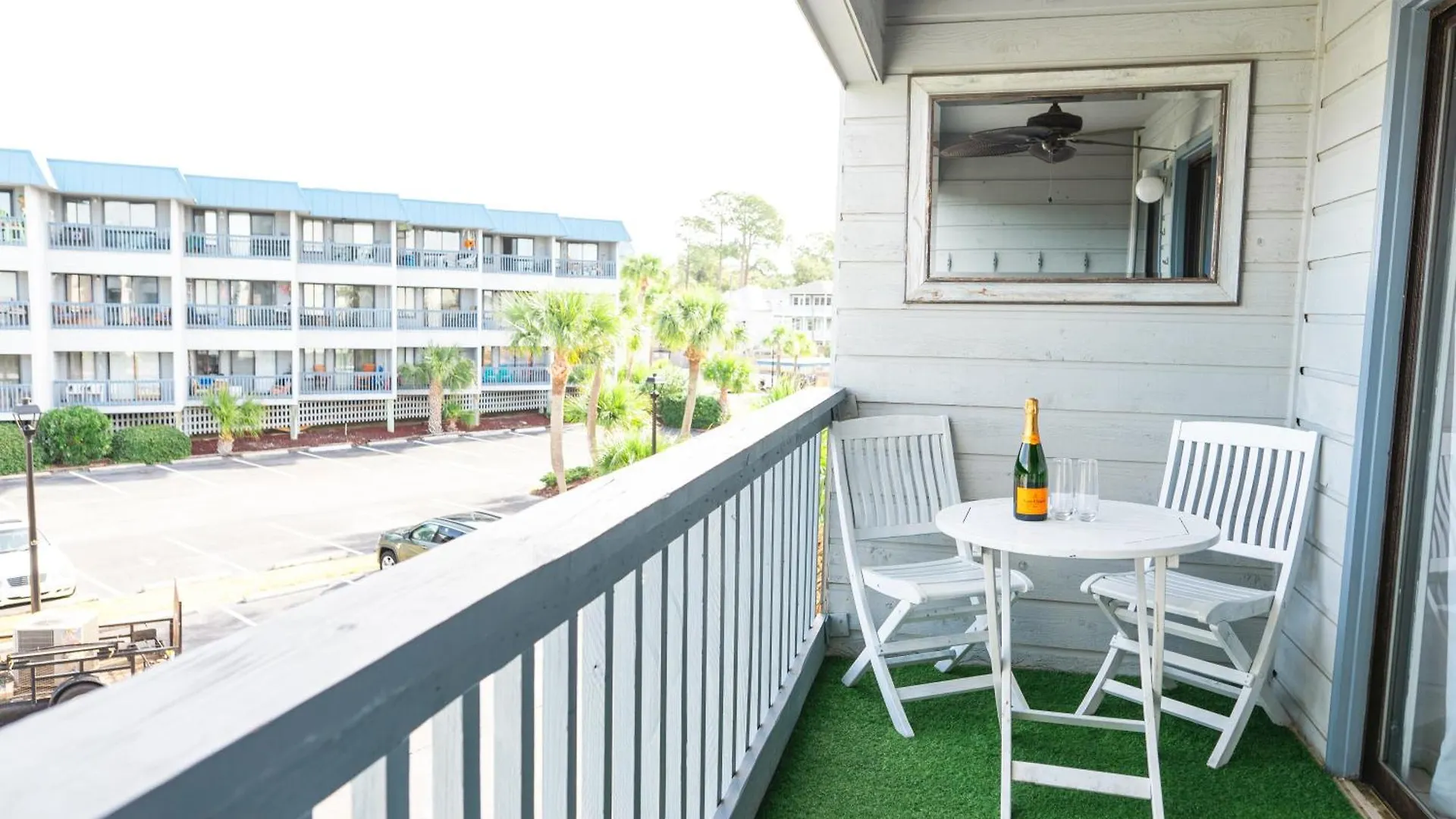 Private Balcony - - Pool And Pickleball
